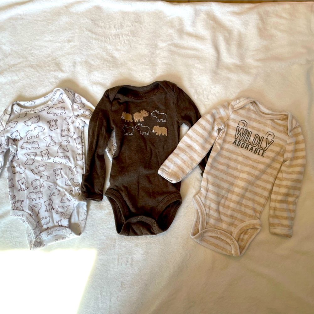 Carter’s long Sleeved Onesies